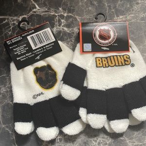 2/$20🎁2 prs NHL Boston Bruins Gloves